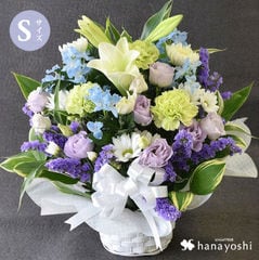 お供え生花アレンジメント Sサイズ 「白＋青・紫系」【名札つき】花由